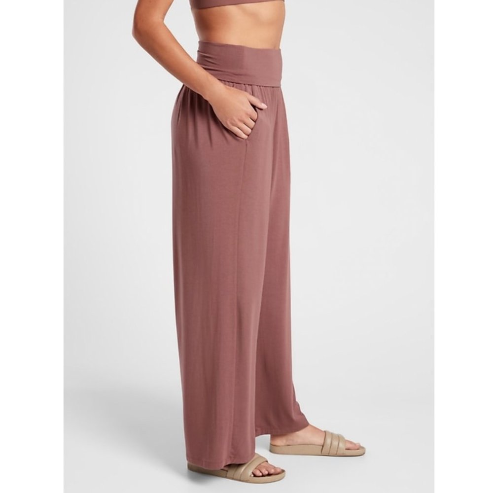 ATHLETA HEART ROSE WIDE LEG STUDIO PANT - Picture 5 of 6